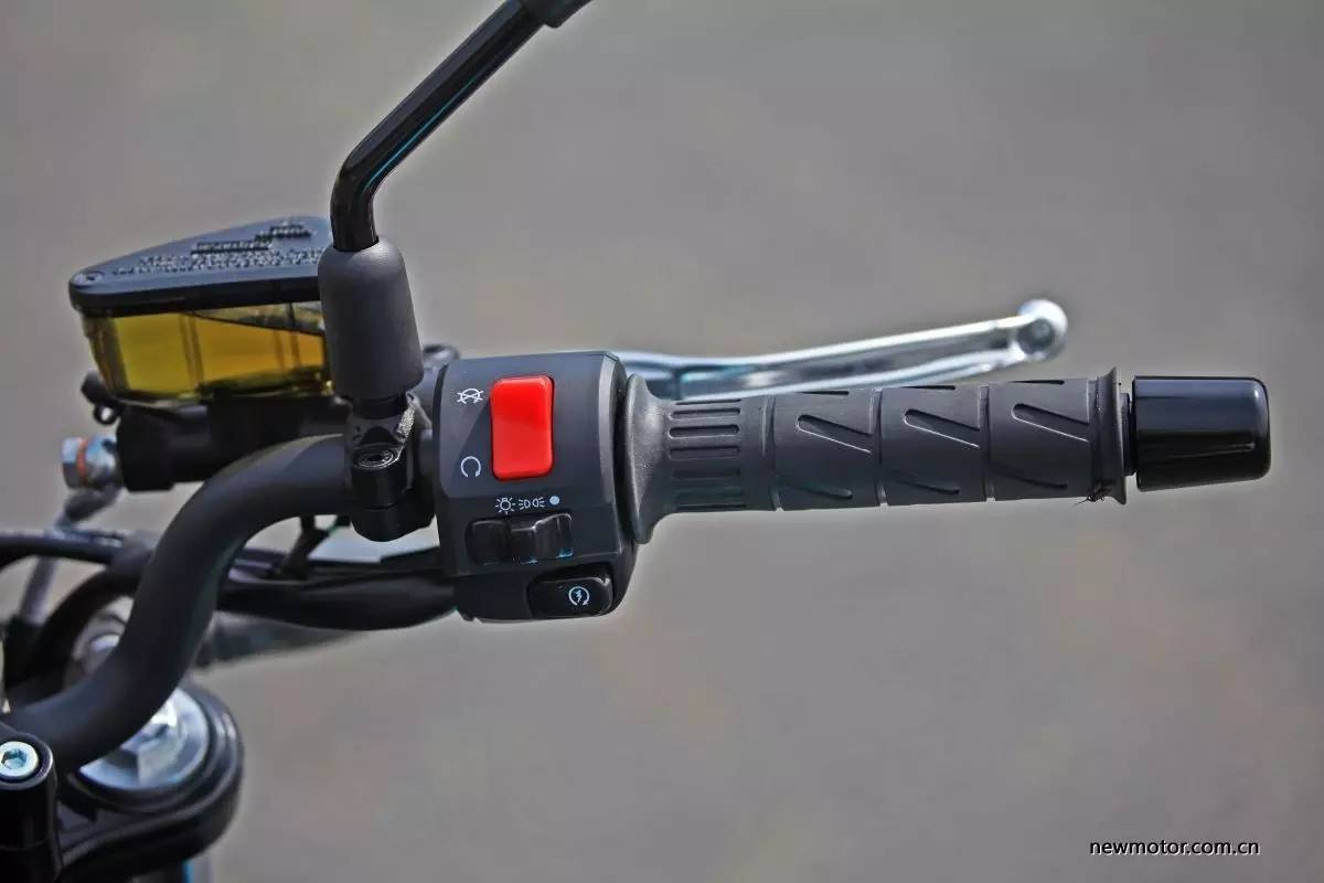 春风650nk和400nk如何选,春风400nk哪款最好