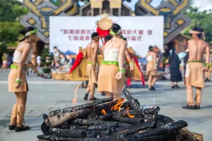 北方人第一次来三亚吃海鲜,一个人在三亚吃海鲜自助