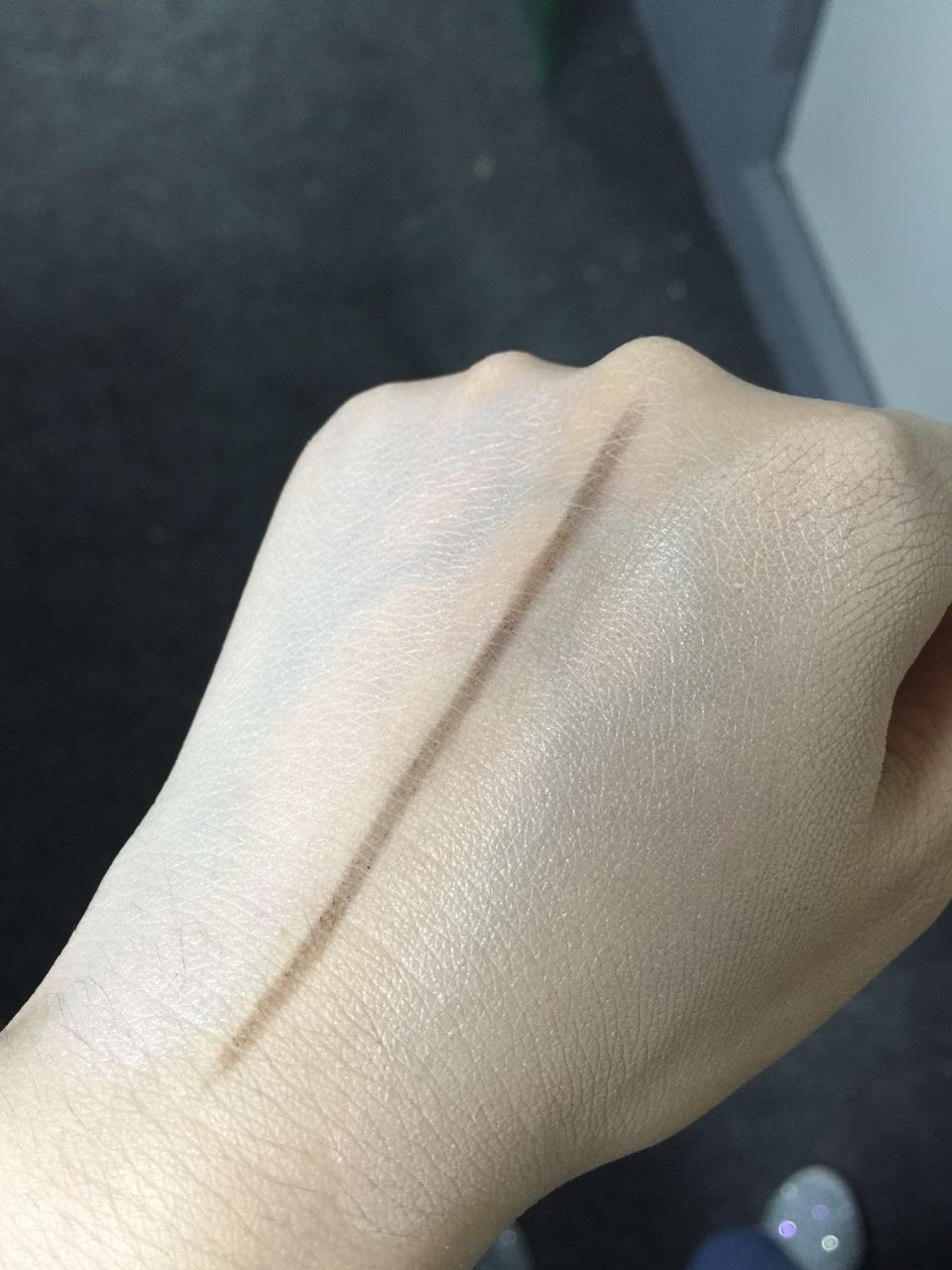 香奈儿哪款cc霜好,香奈儿cc霜专柜版和免税版区别