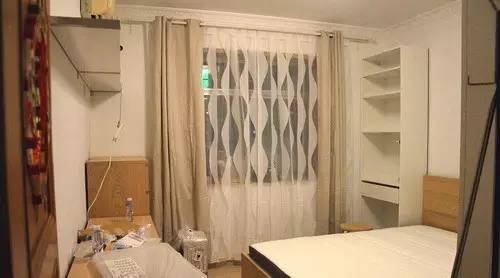 90后夫妻小卧室改造,95后小伙花12万改造200平破旧小屋