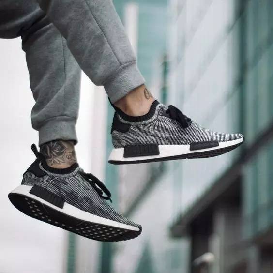 余文乐穿的匡威鞋子是哪一款,余文乐穿过的adidas鞋