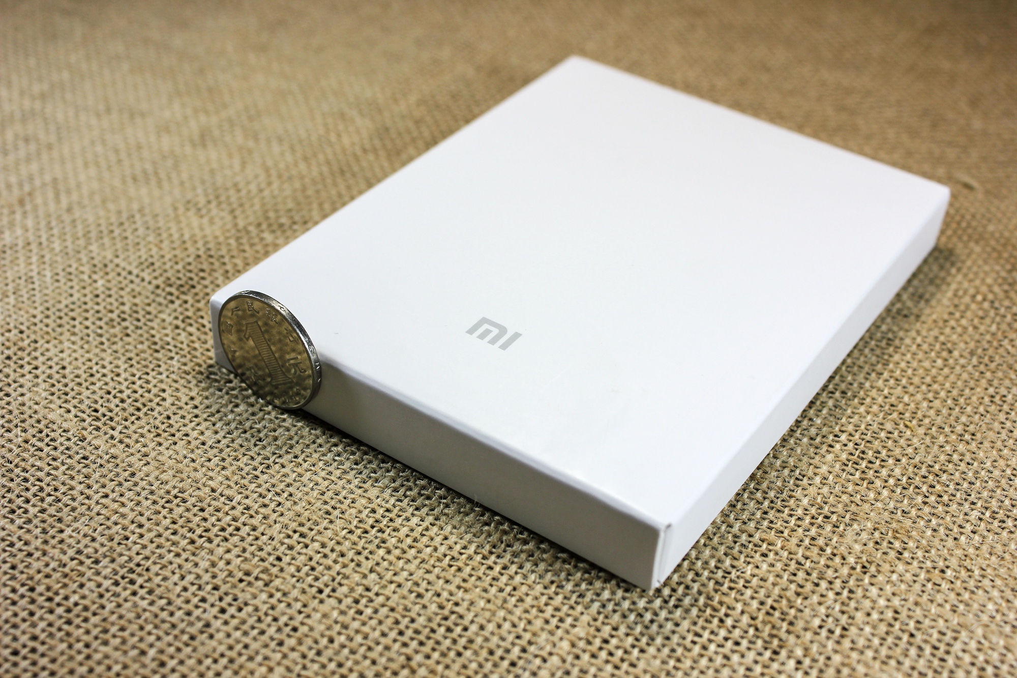 小米移动电源10000高配版评测,小米10000mah的移动电源