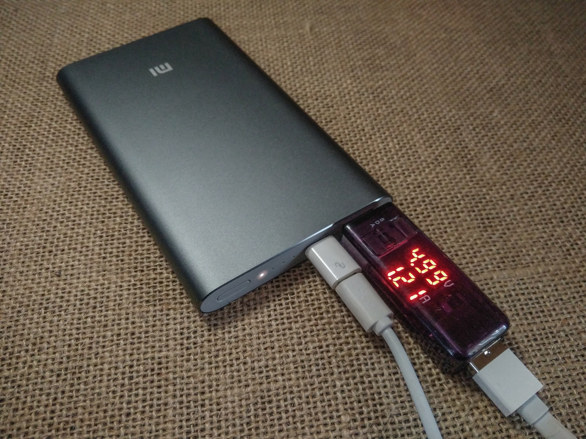 小米移动电源10000高配版评测,小米10000mah的移动电源