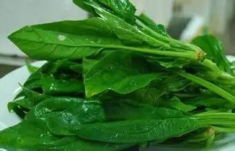 宝宝头发又稀又黄怎么办,吃什么食物可以帮助头发由白转黑