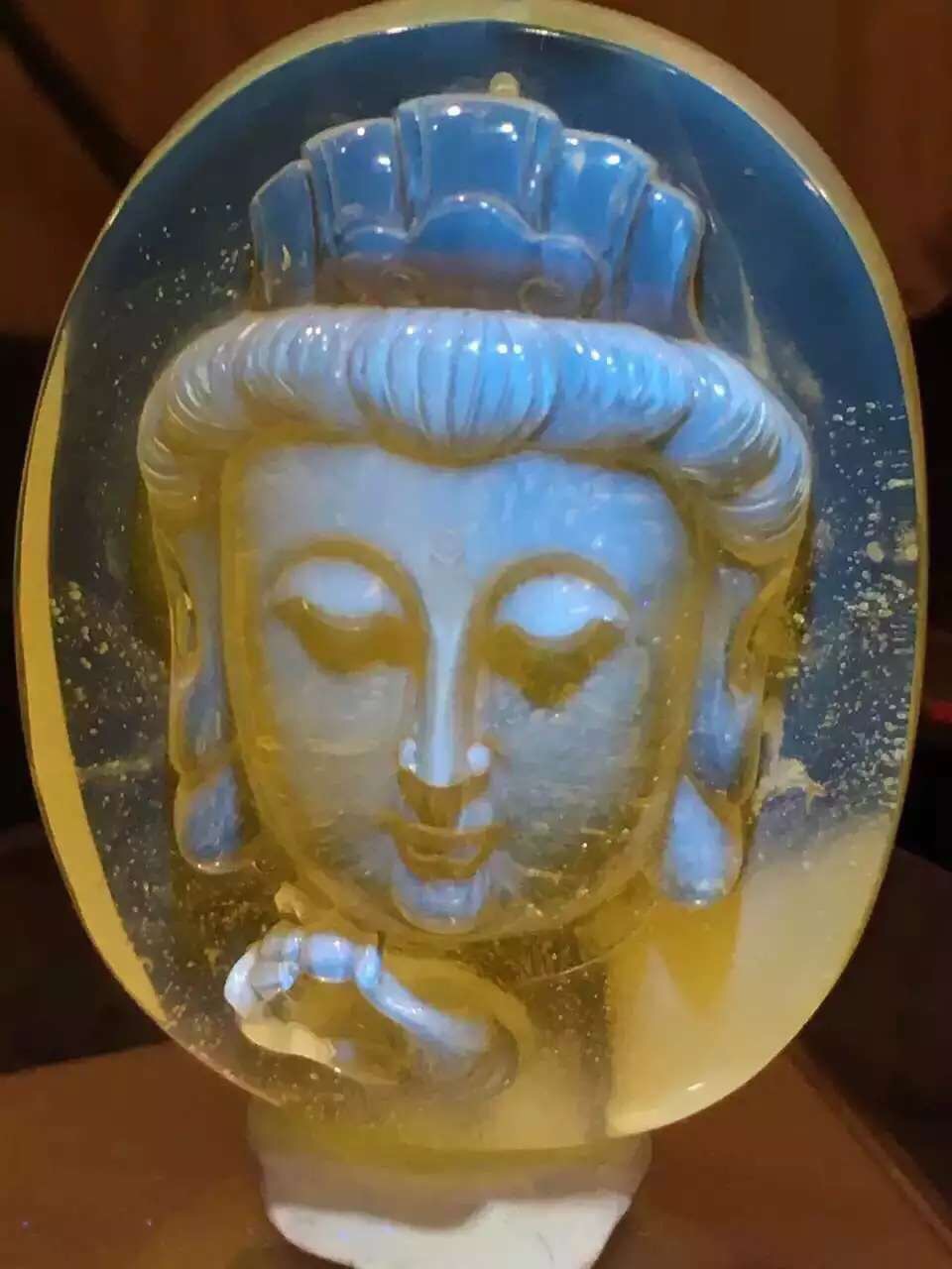 琥珀蜜蜡飘花怎么鉴别真假,蜜蜡琥珀的真假鉴定