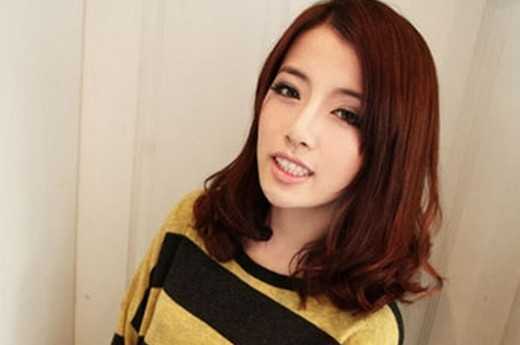 中分齐肩梨花卷发型,中分齐肩短发梨花头