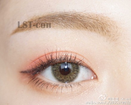 平价眼影盘9.9元三个,韩国品牌眼影盘