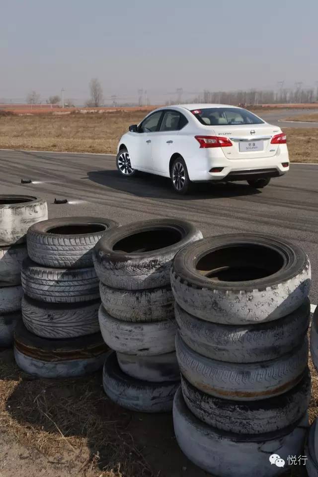 焕然一新全新日产轩逸实拍解析,试驾东风日产新轩逸智享