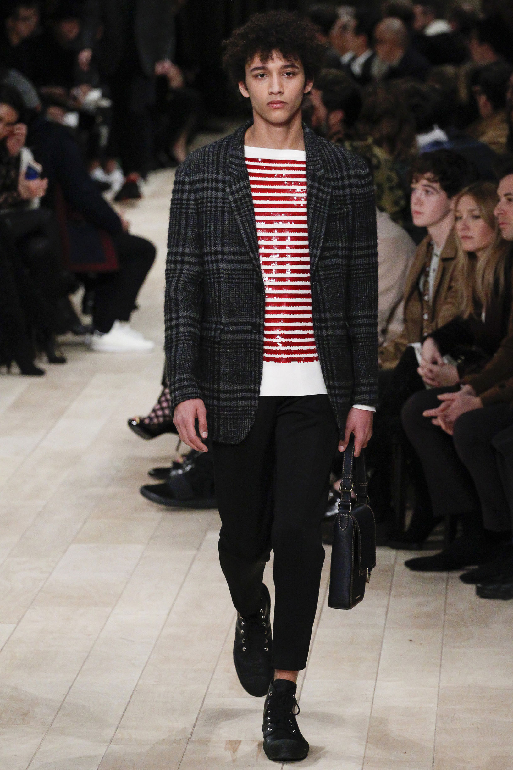 burberry男装街拍,burberry新季迷惑时尚单品男装