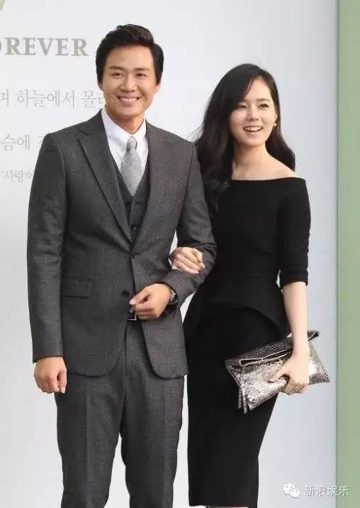 韩佳人颜值变化,从结婚到生孩子没有改变