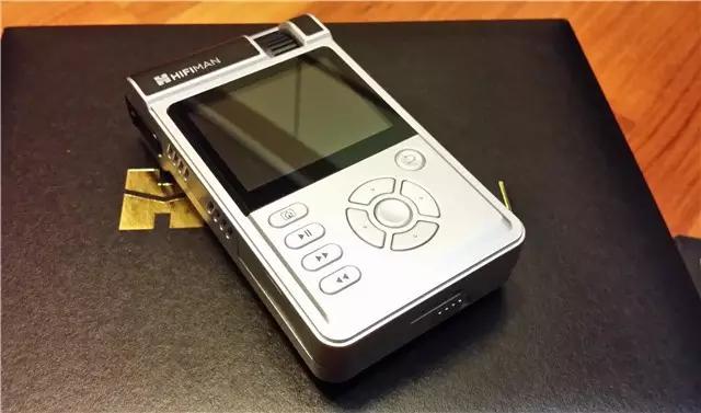 1到2千耳机,从1到100的音频