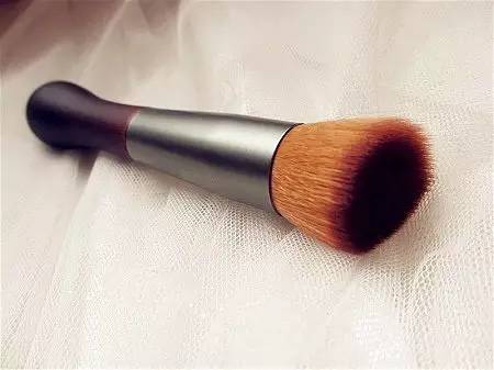 男朋友觉得你的化妆品多少钱