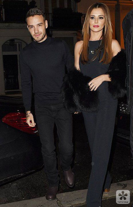 不逊色“双宋”《太后》剧中这对配角CP的情侣装也是非常的牛！