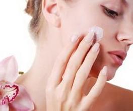 三招帮你远离雀斑的必杀技,对于雀斑应该如何有效的护理