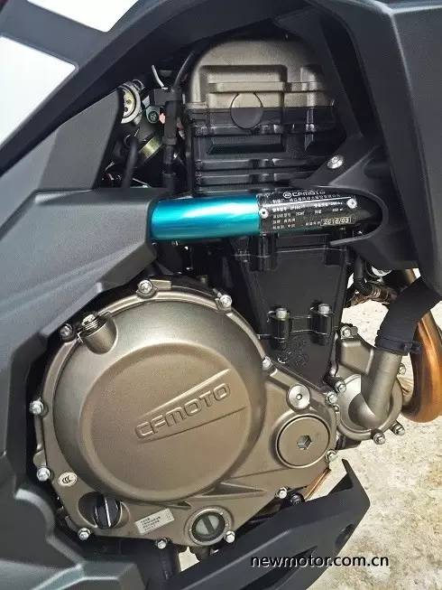 春风650nk和400nk如何选,春风400nk哪款最好