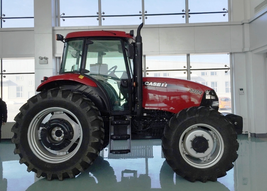 全新的纽荷兰180马力拖拉机,凯斯140拖拉机