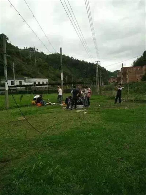 因频繁掉线兴义35家网吧集体*愿请**：黔西南电信请“还”网速