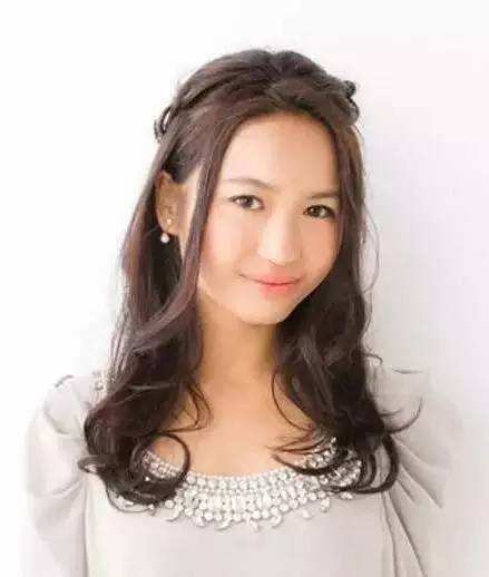 脸大中分怎么烫,什么样的脸适合中分发型