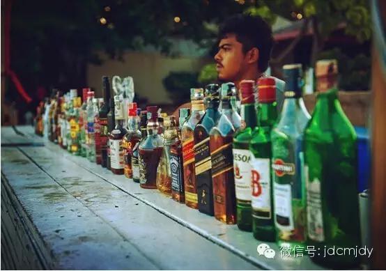 风情万种“*灯区红**”千娇百媚芭提雅