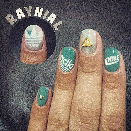 当女人味十足的指彩遇上了男孩风十足的运动品牌会怎么样?