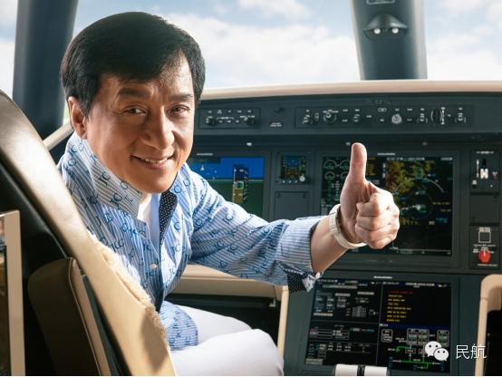 成龙谈私人飞机,成龙的三架飞机型号