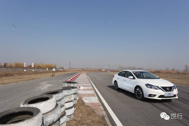 焕然一新全新日产轩逸实拍解析,试驾东风日产新轩逸智享