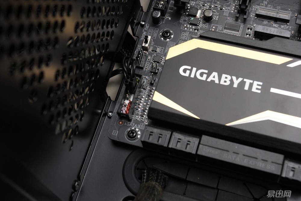 追风者pk416,追风者m416p机箱组装全过程