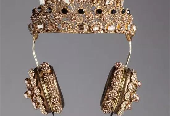 1到2千耳机,从1到100的音频