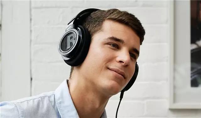 1到2千耳机,从1到100的音频