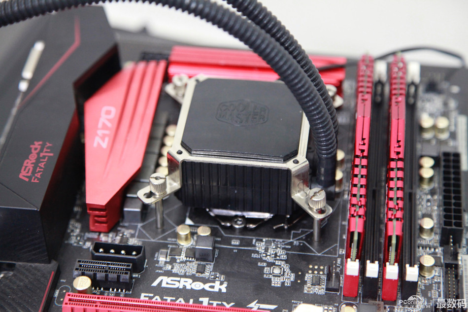 笔电当道但我依旧独宠台式