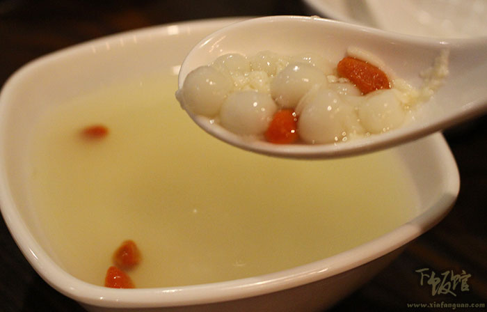 天气这么热姐妹们去哪里玩,天气那么热怎么先跟女孩聊天