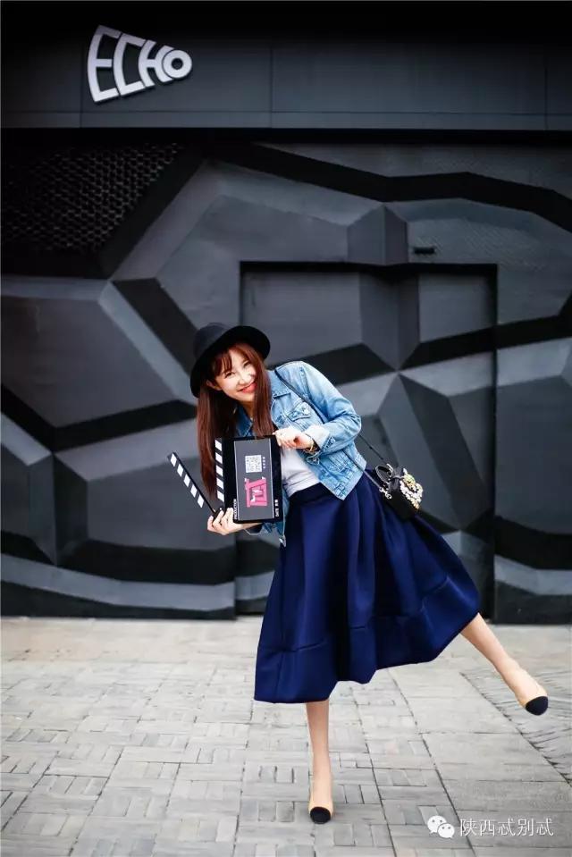 说出你们在酒吧被撩的经历?我面膜笑裂了!丨谁是忒色街拍NO.