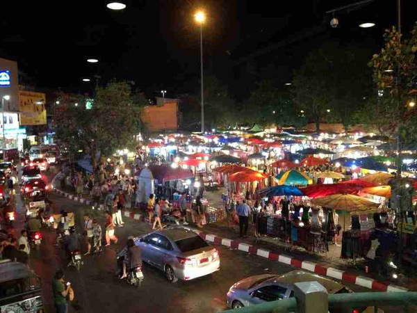 泰国曼谷考山路夜市,泰国曼谷哪个夜市值得一去