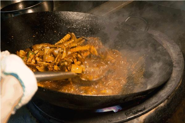 一家专门吃鹅掌的店，凡是吃过的小伙伴都在夸！