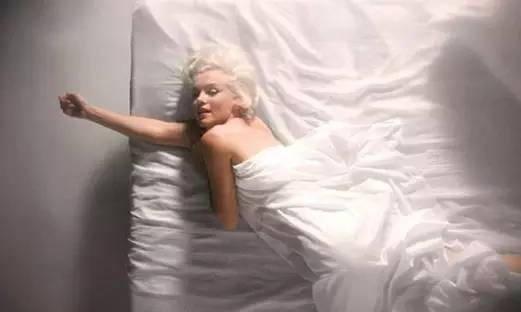 为什么酒店都是白色床单,为什么酒店的情侣床单要用白色