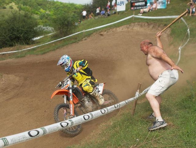 爽肤水过期了一年怎么废物利用,爽肤水过期了怎么废物利用