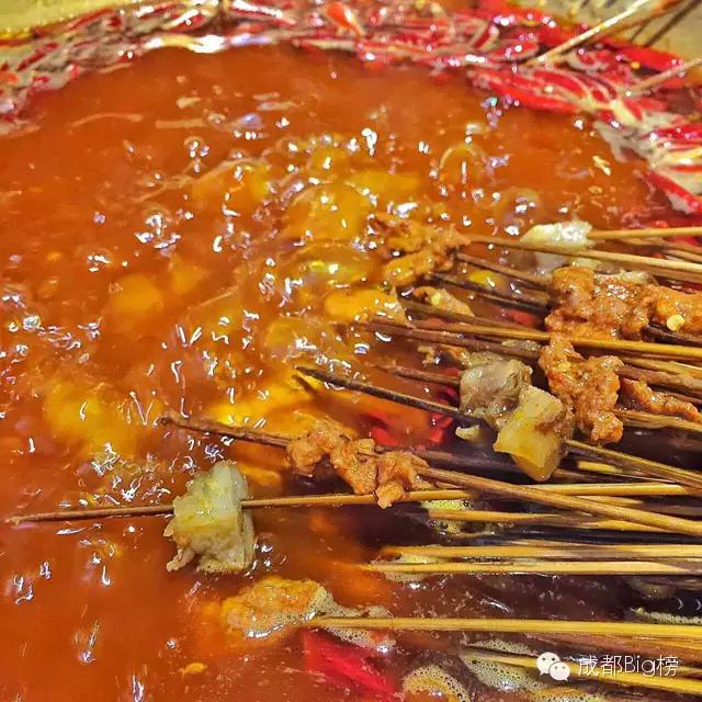 为全国人民科普火锅串串麻辣烫是每一个成都人的毕生课题