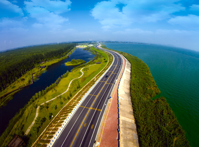 赛+品+赏+玩+吃=第十届“春色滨湖”旅游文化节