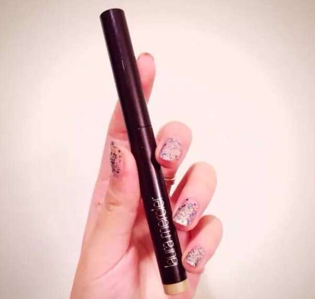 抓住春天的尾巴，画个闪闪惹人爱的卧蚕招挑花