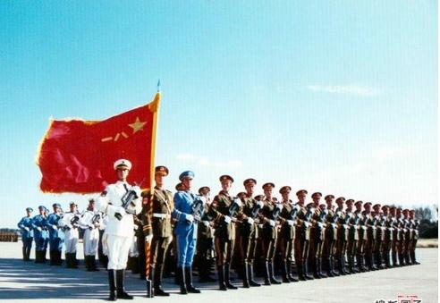 为什么军人的床单是白色的,为什么军人都是白床单