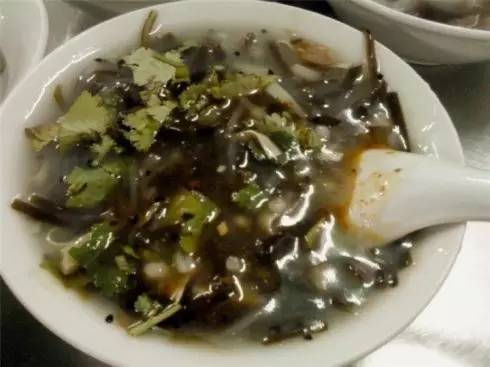 南京明瓦廊牛肉锅贴,南京明瓦廊小吃街推荐