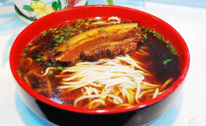 南京明瓦廊牛肉锅贴,南京明瓦廊小吃街推荐