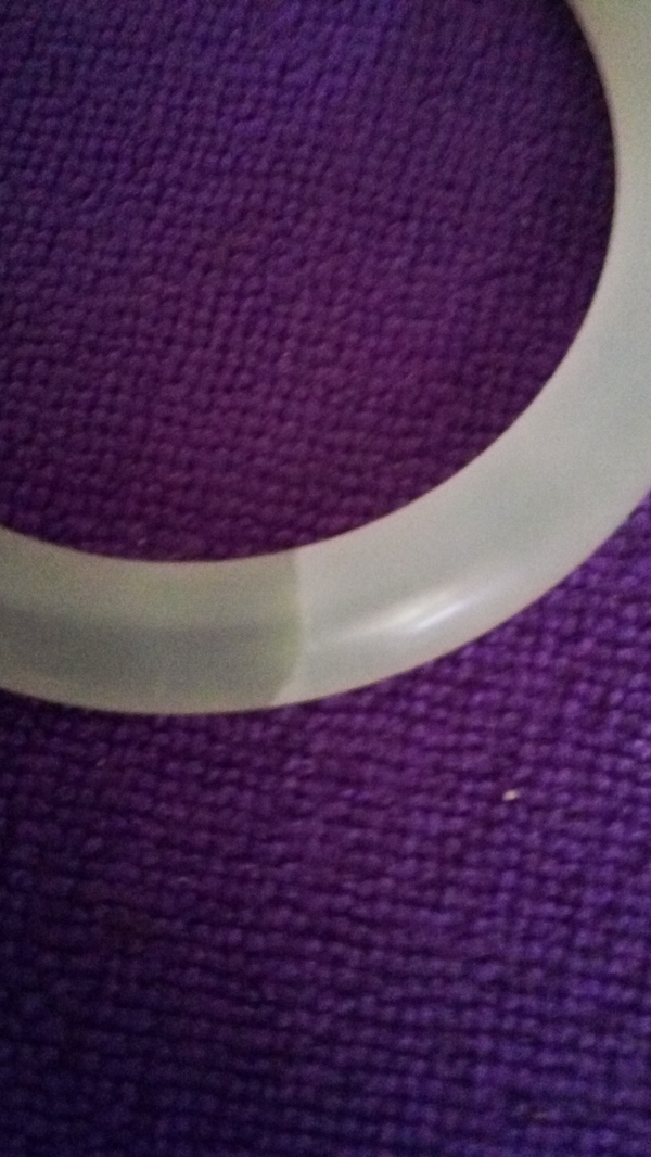 戴了三年银镯子,戴了三年的玉镯子碎了