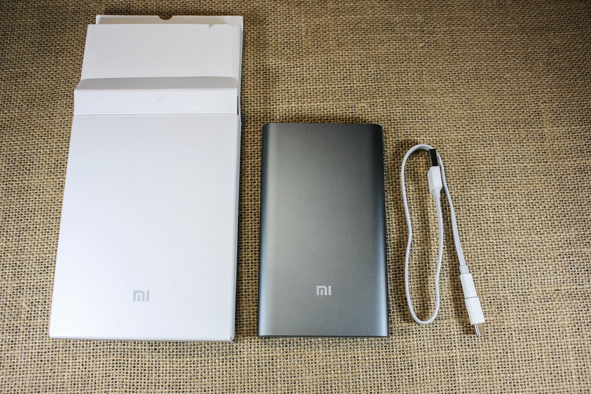 小米移动电源10000高配版评测,小米10000mah的移动电源