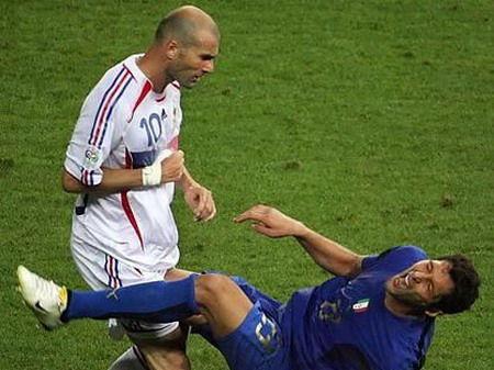 足坛的乖乖仔为何会爆发？