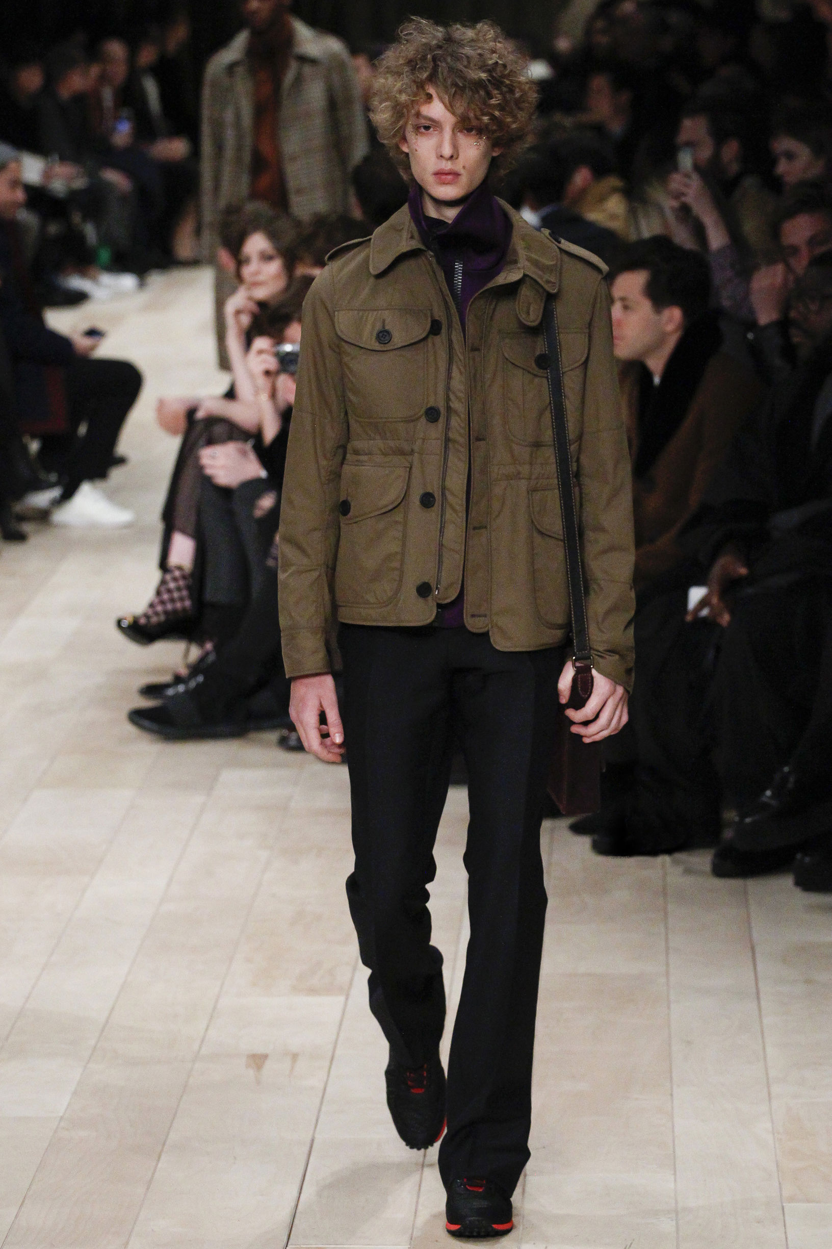 burberry男装街拍,burberry新季迷惑时尚单品男装