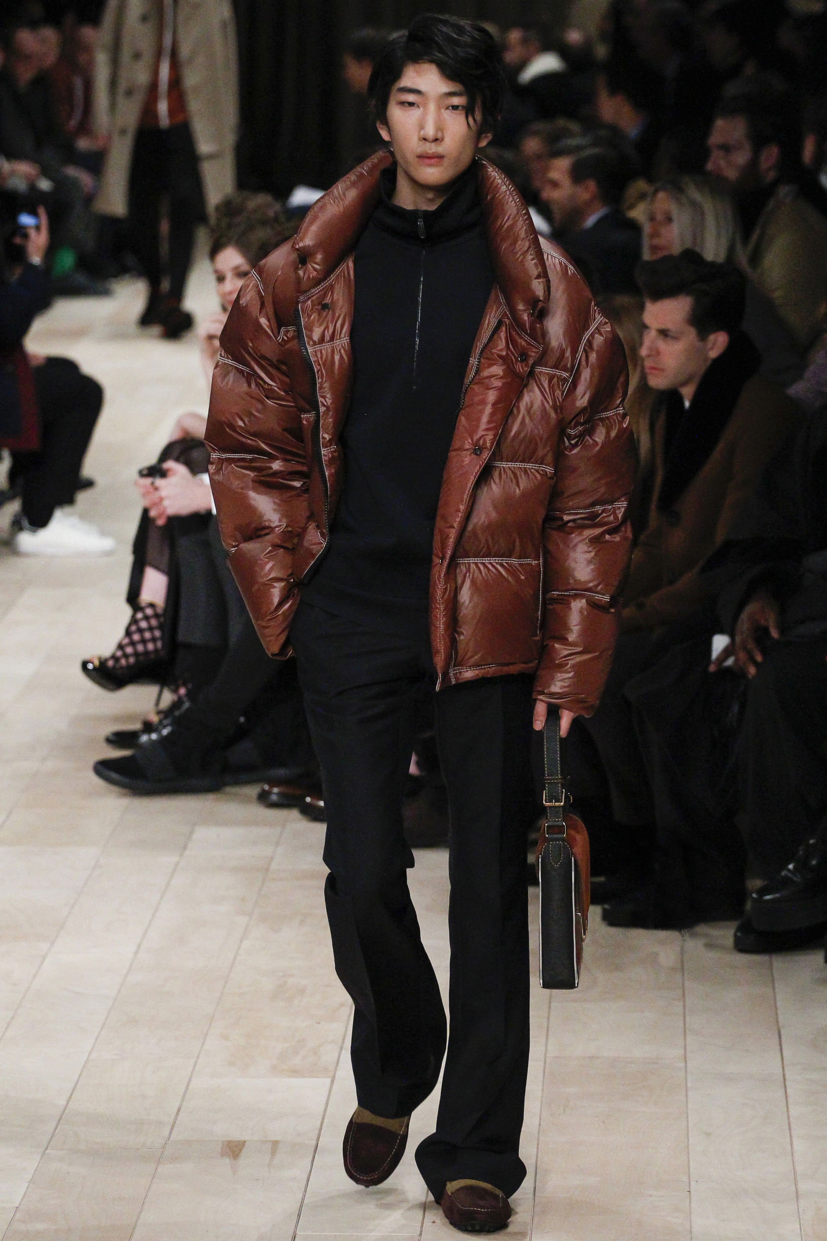 burberry男装街拍,burberry新季迷惑时尚单品男装