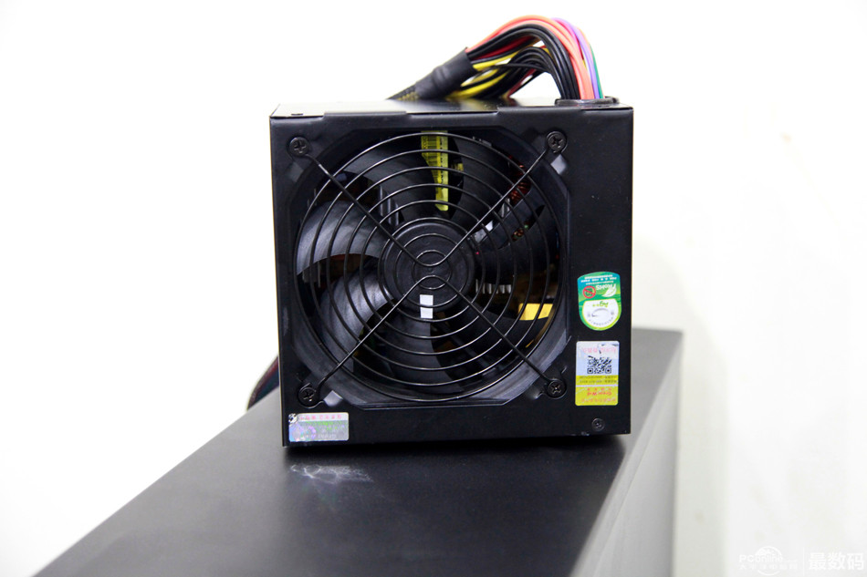 笔电当道但我依旧独宠台式