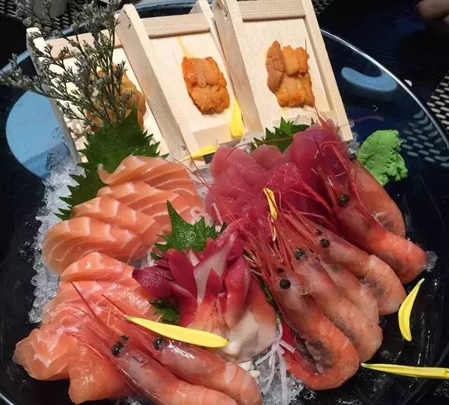 能吃一整天的自助餐,可以吃上一天的自助餐