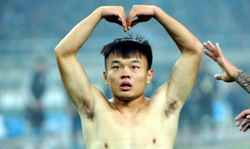 周通模仿巴洛特利,周通巴洛特利